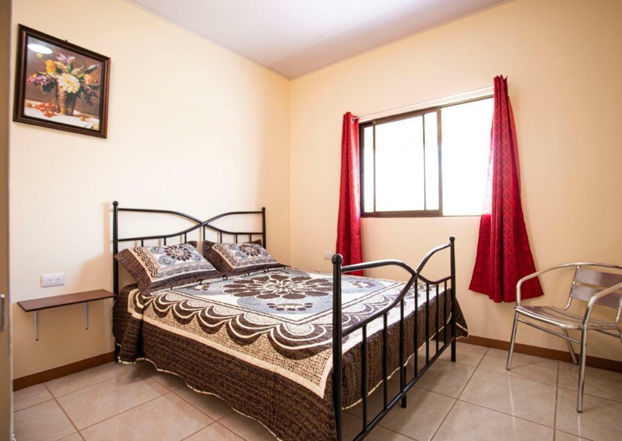 Flor De Katty Hostel Airport Рио-Сегундо Экстерьер фото
